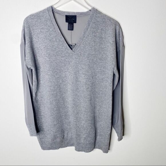 Magaschoni Grey Wool Silk Pullover V-Neck Sweater - Picture 2 of 10